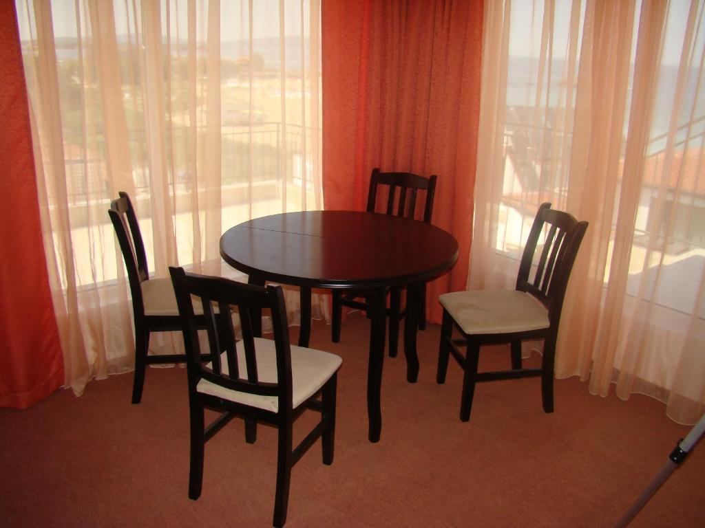 Hotel Bellisimo Lozenets Phòng bức ảnh